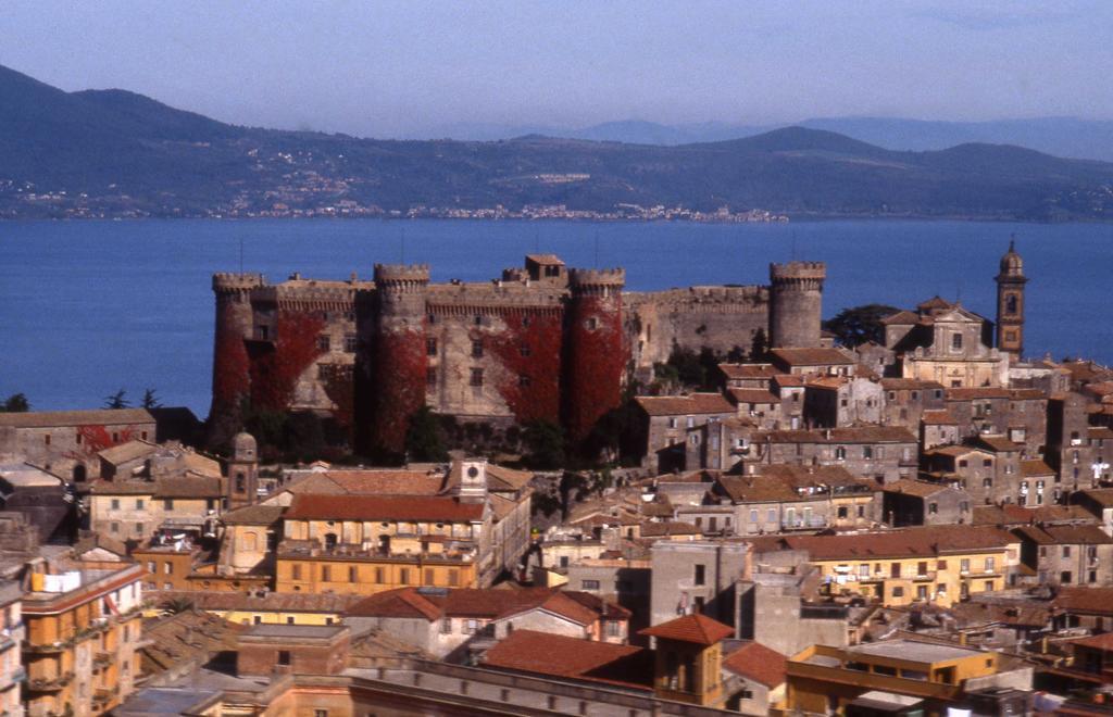 Apartment Il Convento Bracciano  Exterior foto
